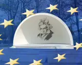 Amfiteatr z portretem Beethovena i gwiazdami, symbolizującymi odę do radości.